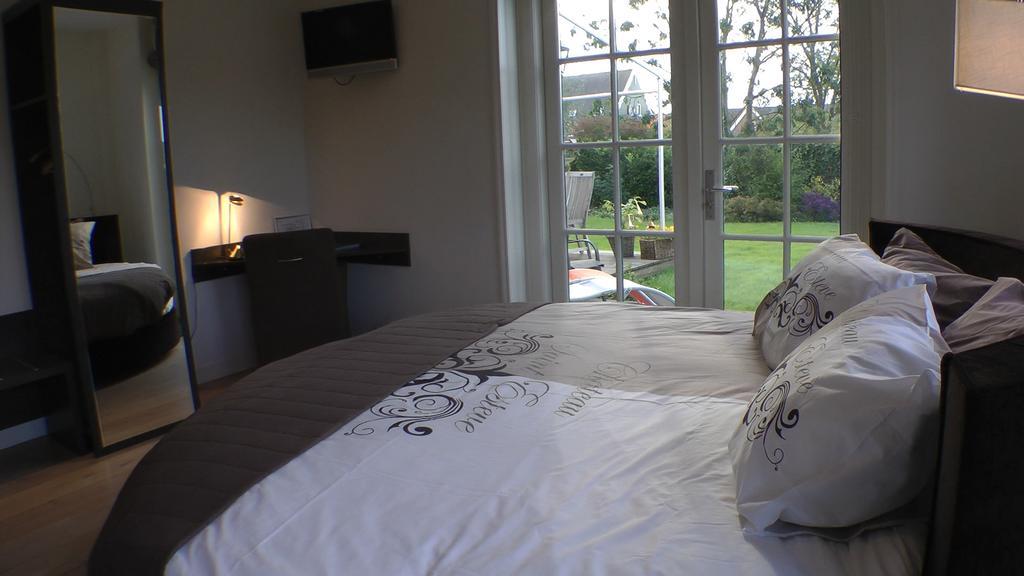 Bed And Breakfast Hoeve Chapeau Katwoude Kamer foto